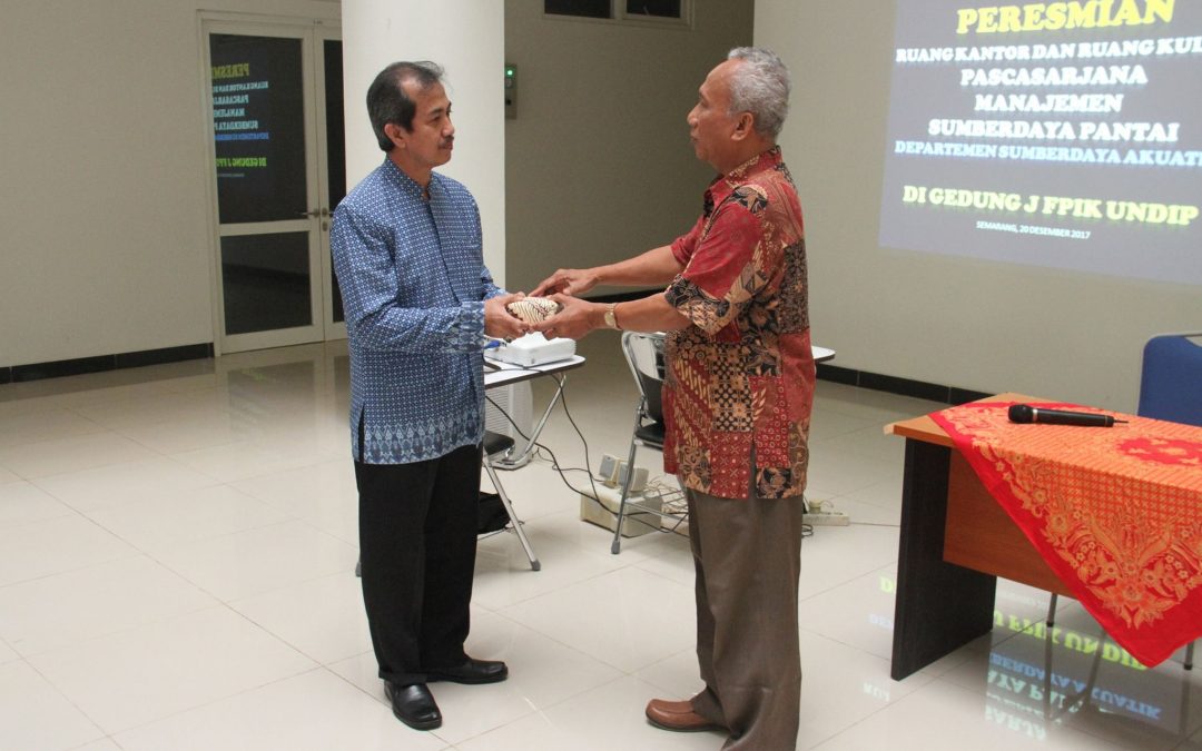 Peresmian Ruang Kantor dan Ruang Kuliah Pascasarjana Manajemen Sumberdaya Pantai Di Gedung J (Laboratorium  Kelautan dan Oseanografi)