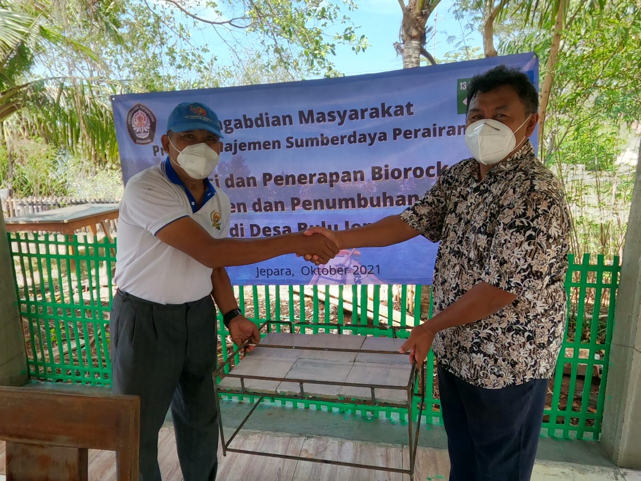 Pelestarian Karang Menurun! Dosen Prodi Manajemen Sumberdaya Perairan Mengenalkan Biorock Kepada Kelompok Nelayan di Jepara