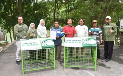 FPIK UNDIP Dorong Pengelolaan Sampah Berkelanjutan Melalui Bank Sampah Botol Plastik di Waduk Jatibarang